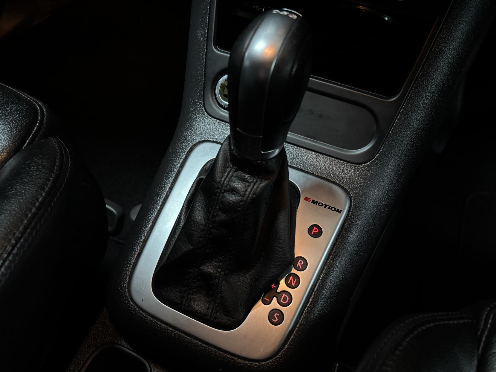 Volkswagen Tiguan 2.0 TDI BlueMotion Tech R-Line Edition SUV 5dr Diesel DSG 4WD Euro 6 (s/s) (150 ps)