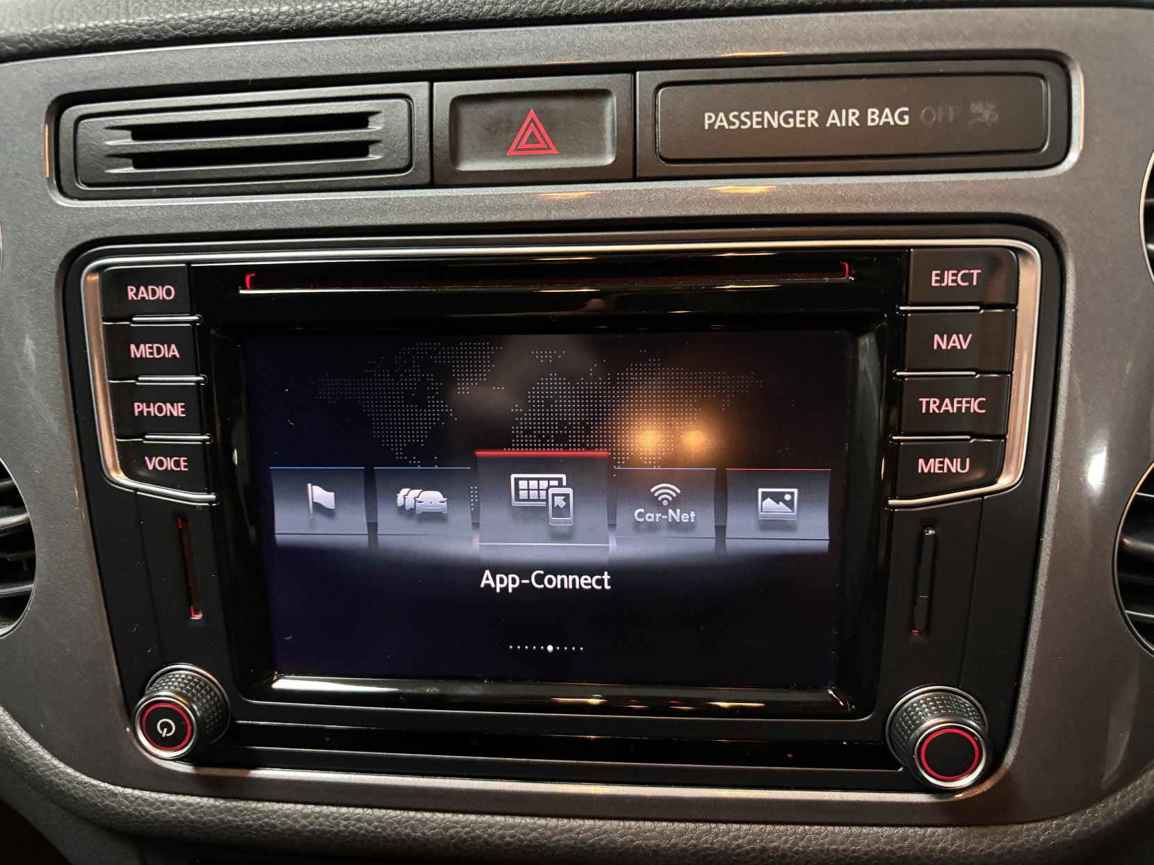 Volkswagen Tiguan 2.0 TDI BlueMotion Tech R-Line Edition SUV 5dr Diesel DSG 4WD Euro 6 (s/s) (150 ps)