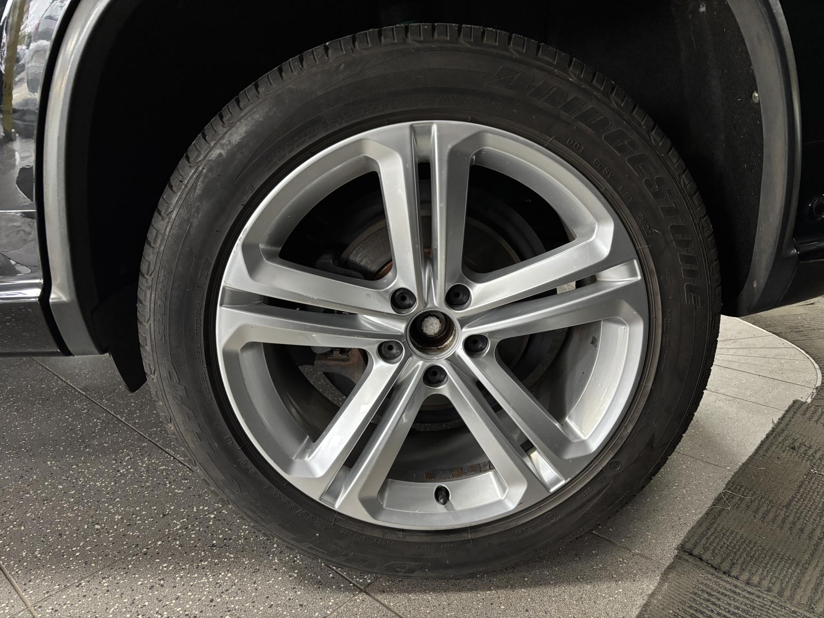 Volkswagen Tiguan 2.0 TDI BlueMotion Tech R-Line Edition SUV 5dr Diesel DSG 4WD Euro 6 (s/s) (150 ps)