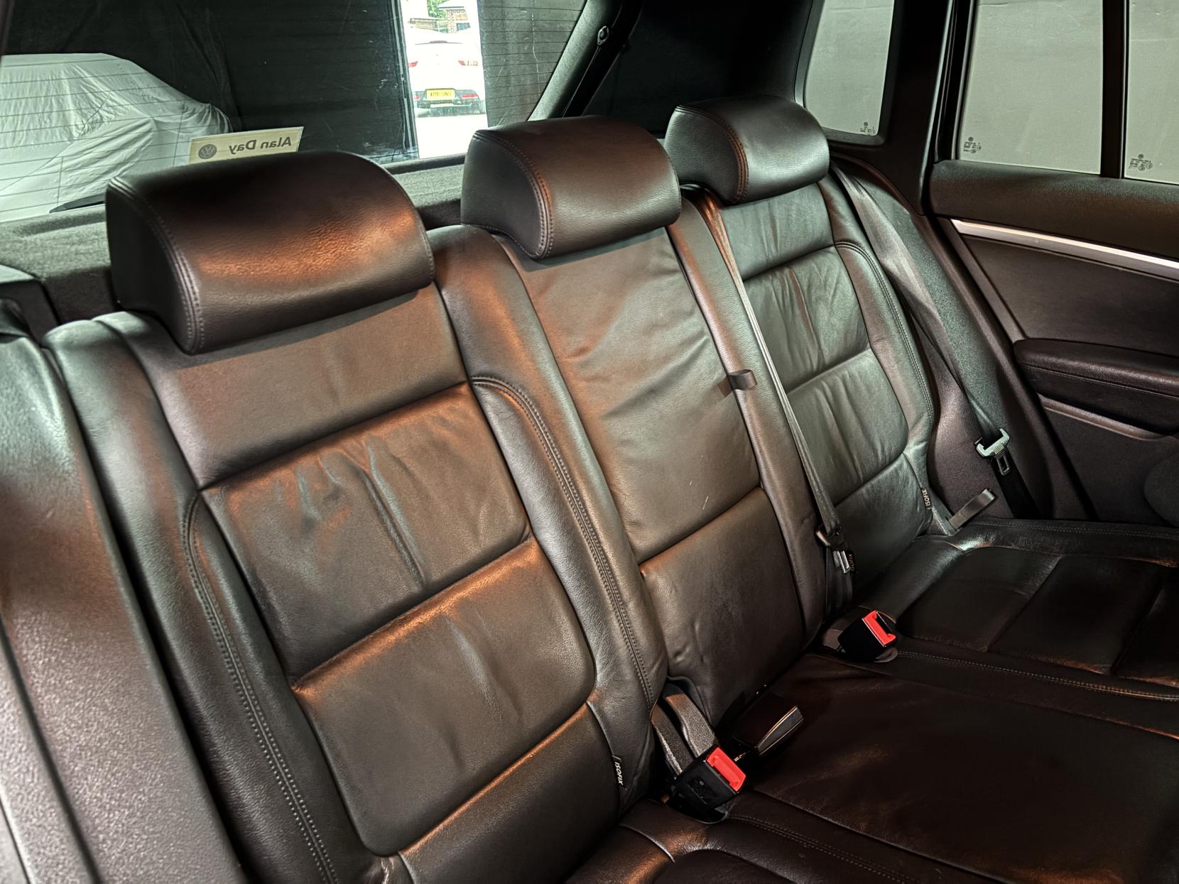 Volkswagen Tiguan 2.0 TDI BlueMotion Tech R-Line Edition SUV 5dr Diesel DSG 4WD Euro 6 (s/s) (150 ps)