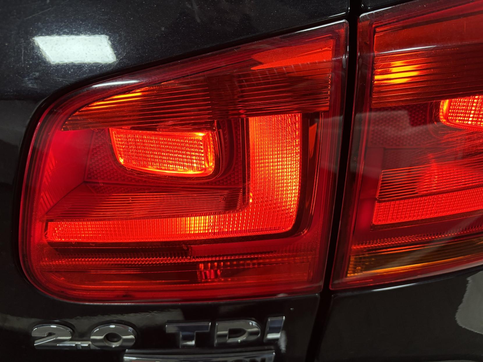 Volkswagen Tiguan 2.0 TDI BlueMotion Tech R-Line Edition SUV 5dr Diesel DSG 4WD Euro 6 (s/s) (150 ps)