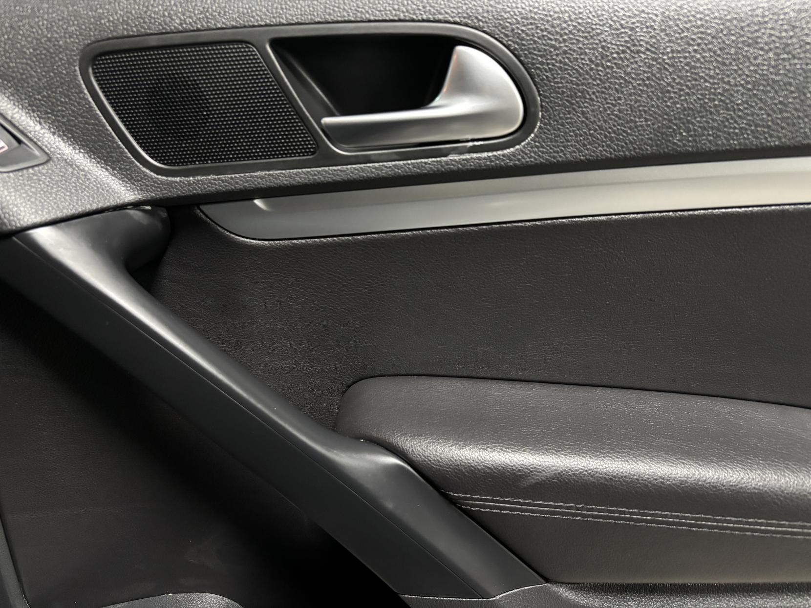 Volkswagen Tiguan 2.0 TDI BlueMotion Tech R-Line Edition SUV 5dr Diesel DSG 4WD Euro 6 (s/s) (150 ps)