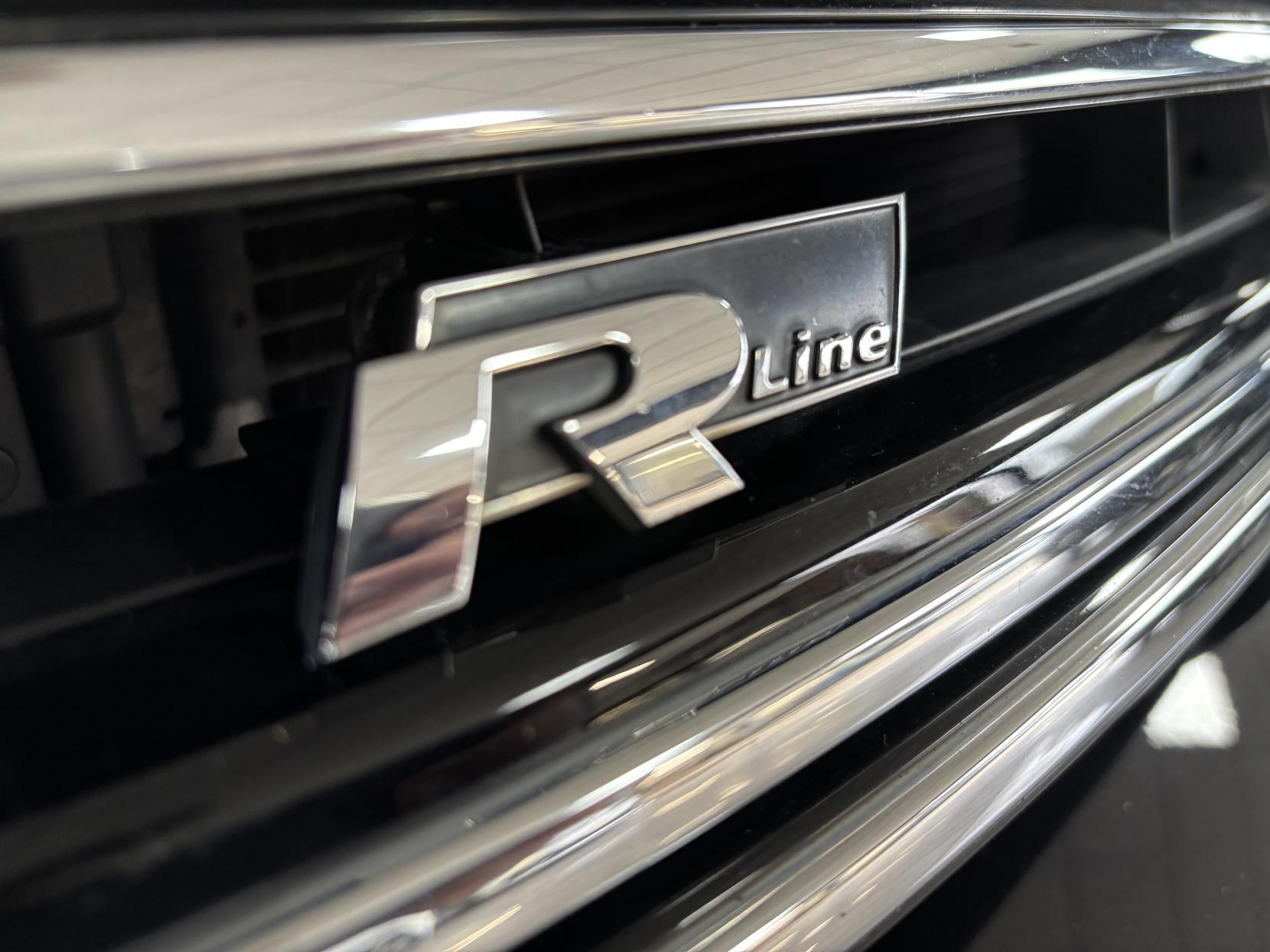 Volkswagen Tiguan 2.0 TDI BlueMotion Tech R-Line Edition SUV 5dr Diesel DSG 4WD Euro 6 (s/s) (150 ps)