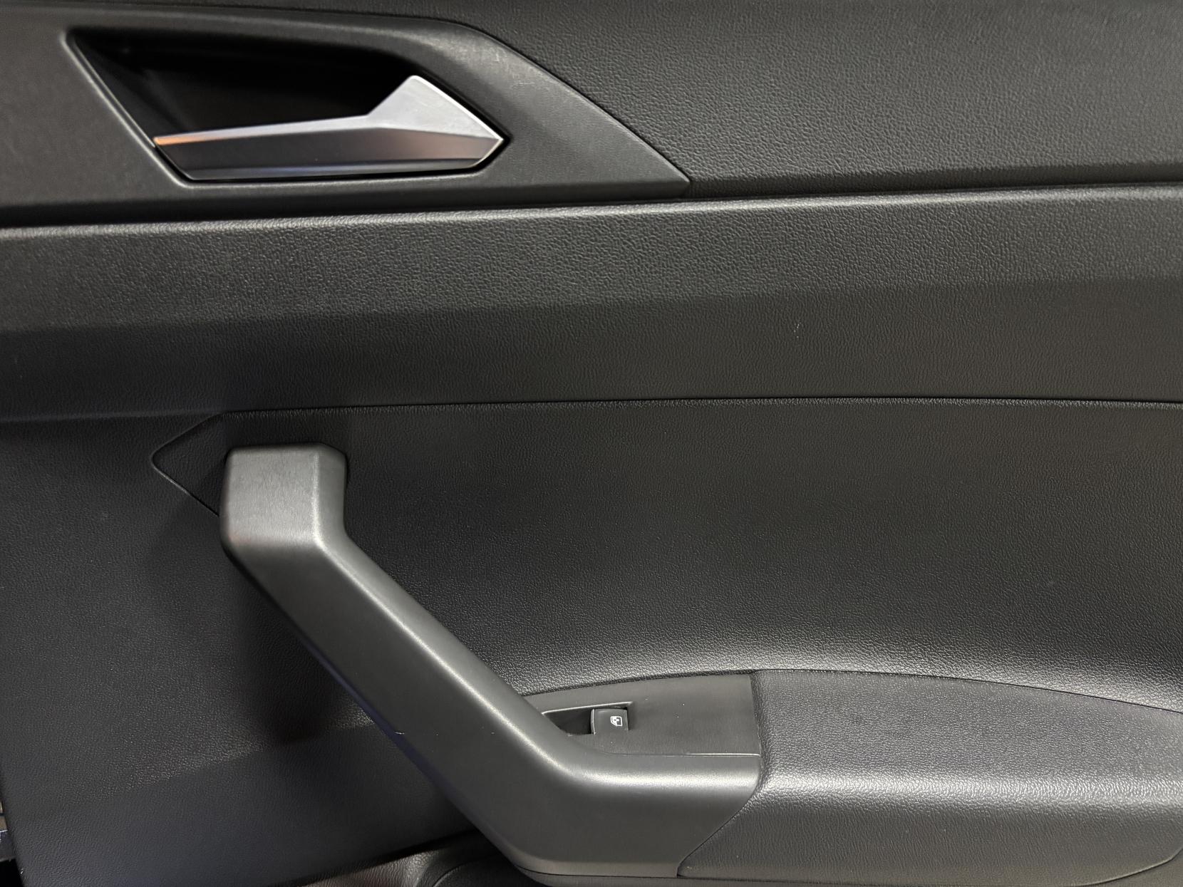 Volkswagen Polo 1.0 TSI SE Hatchback 5dr Petrol Manual Euro 6 (s/s) (95 ps)