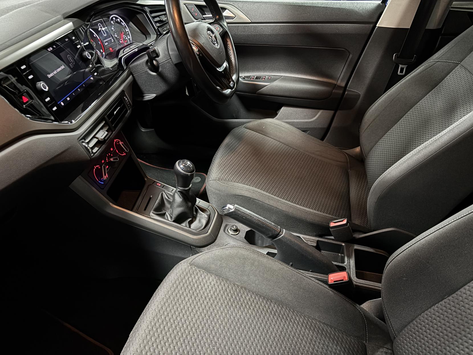 Volkswagen Polo 1.0 TSI SE Hatchback 5dr Petrol Manual Euro 6 (s/s) (95 ps)