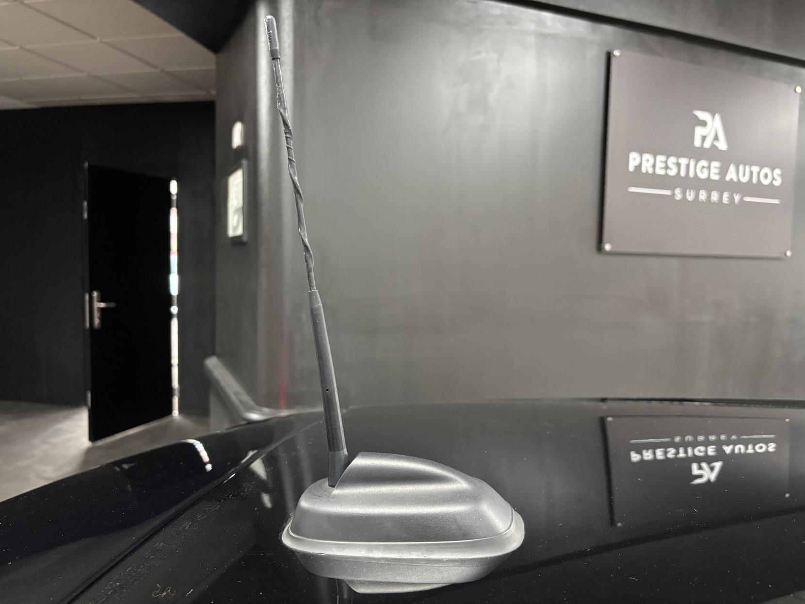 MINI Hatch 1.5 Cooper Classic Hatchback 5dr Petrol Manual Euro 6 (s/s) (136 ps)