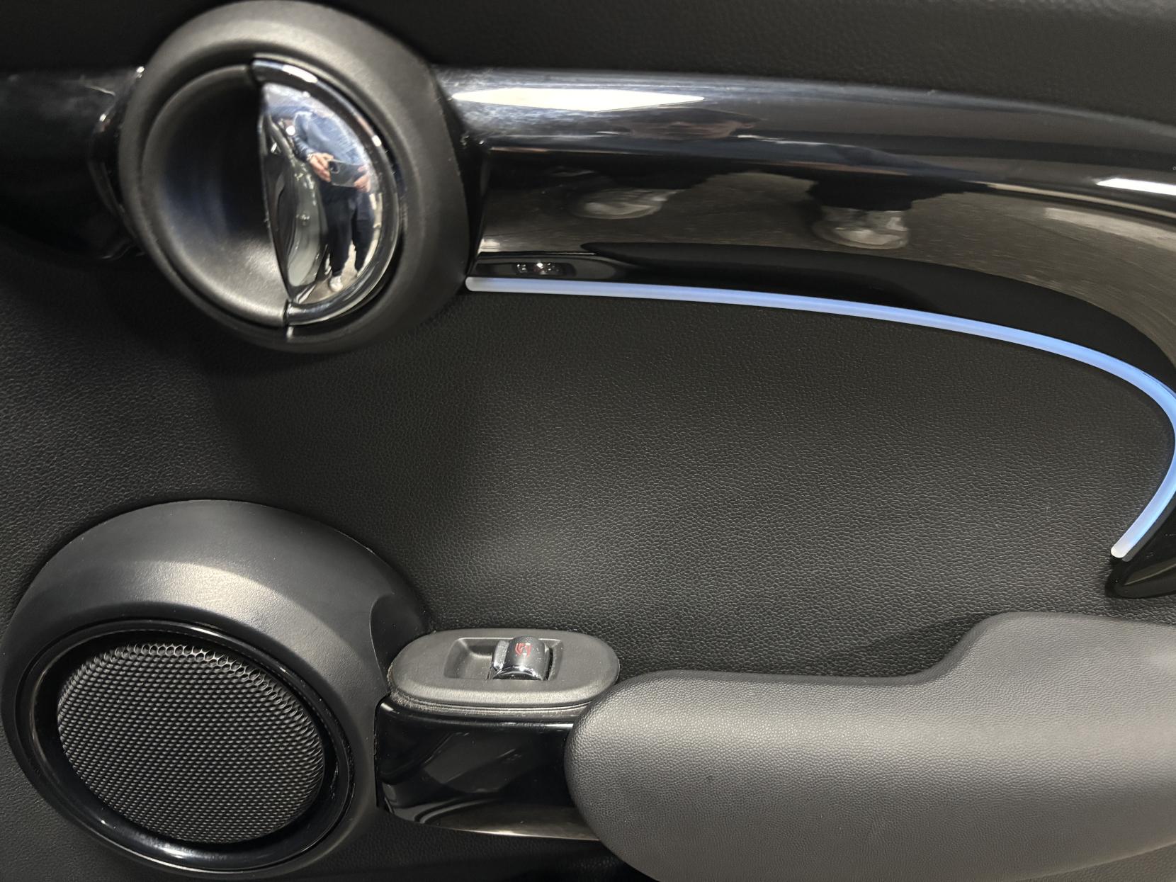 MINI Hatch 1.5 Cooper Classic Hatchback 5dr Petrol Manual Euro 6 (s/s) (136 ps)