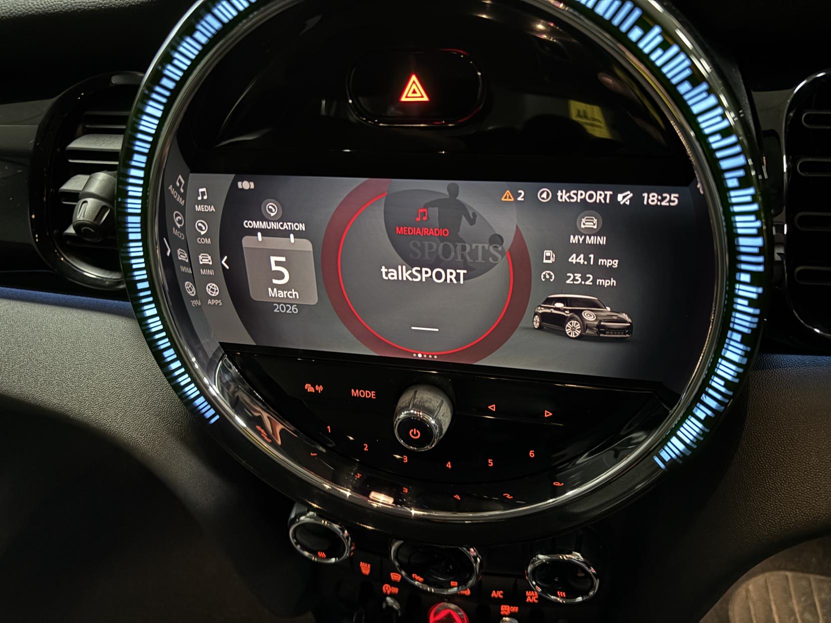 MINI Hatch 1.5 Cooper Classic Hatchback 5dr Petrol Manual Euro 6 (s/s) (136 ps)