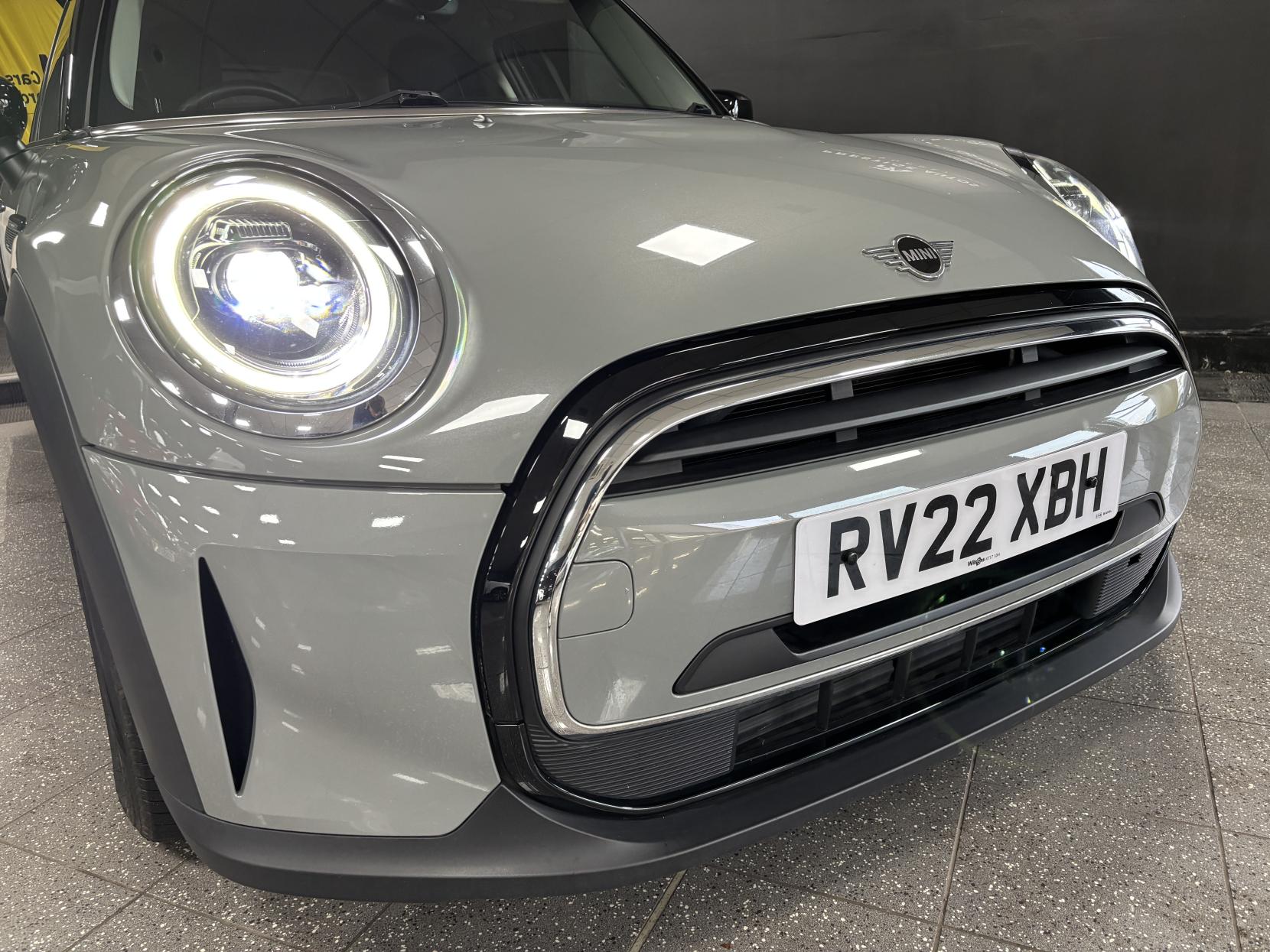 MINI Hatch 1.5 Cooper Classic Hatchback 5dr Petrol Manual Euro 6 (s/s) (136 ps)