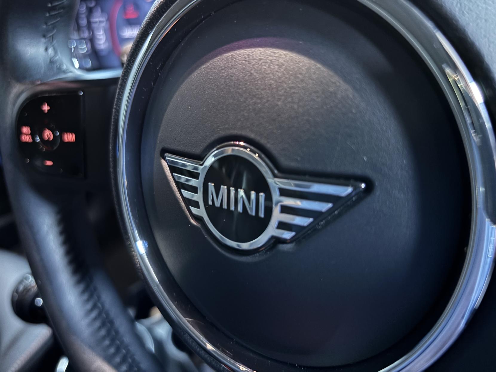 MINI Hatch 1.5 Cooper Classic Hatchback 5dr Petrol Manual Euro 6 (s/s) (136 ps)