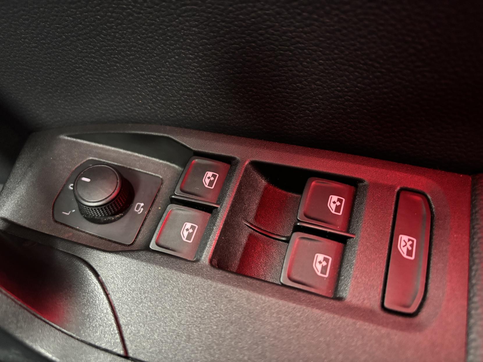 SEAT Arona 1.0 TSI GPF XCELLENCE Lux SUV 5dr Petrol DSG Euro 6 (s/s) (115 ps)