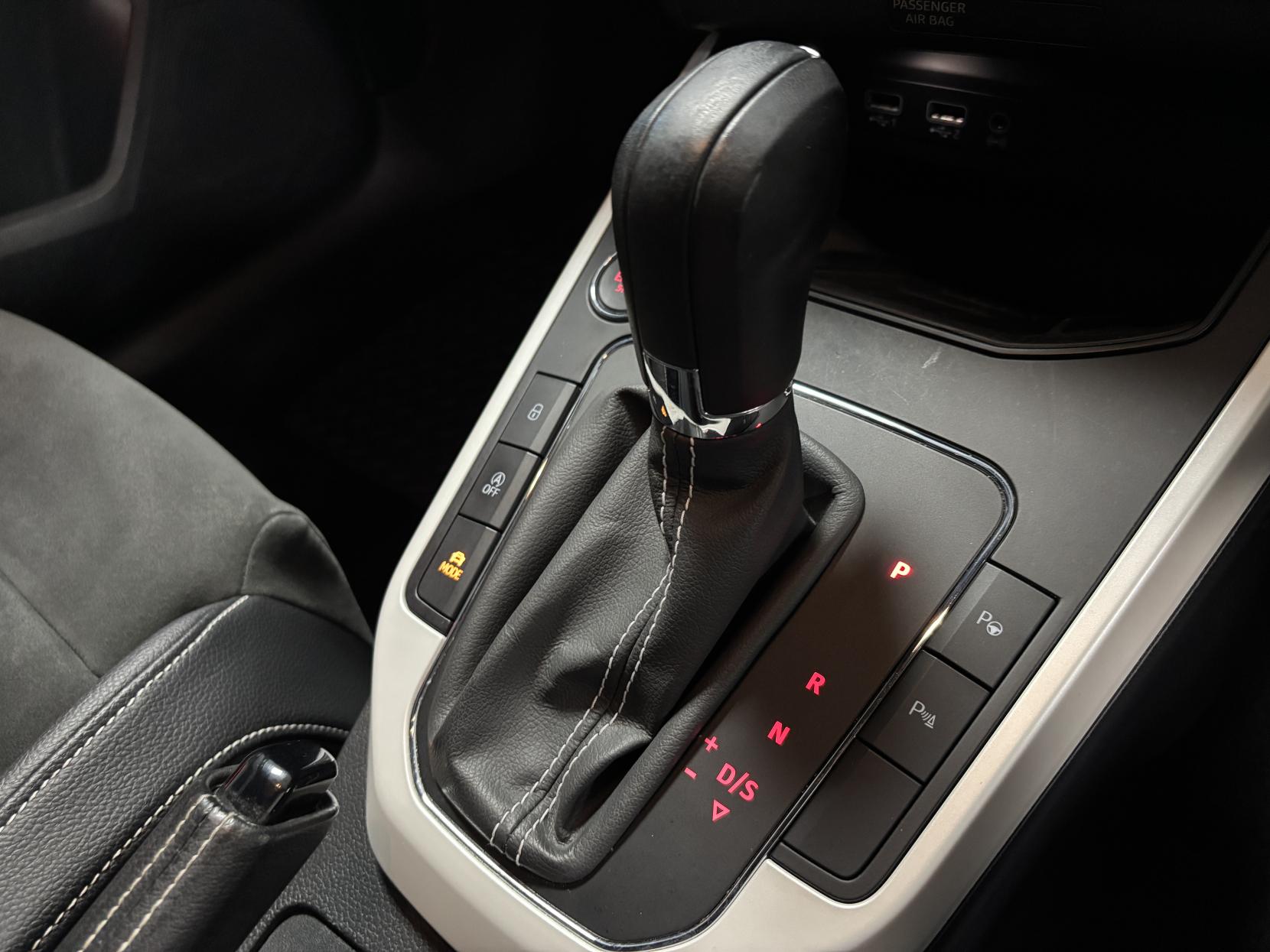 SEAT Arona 1.0 TSI GPF XCELLENCE Lux SUV 5dr Petrol DSG Euro 6 (s/s) (115 ps)