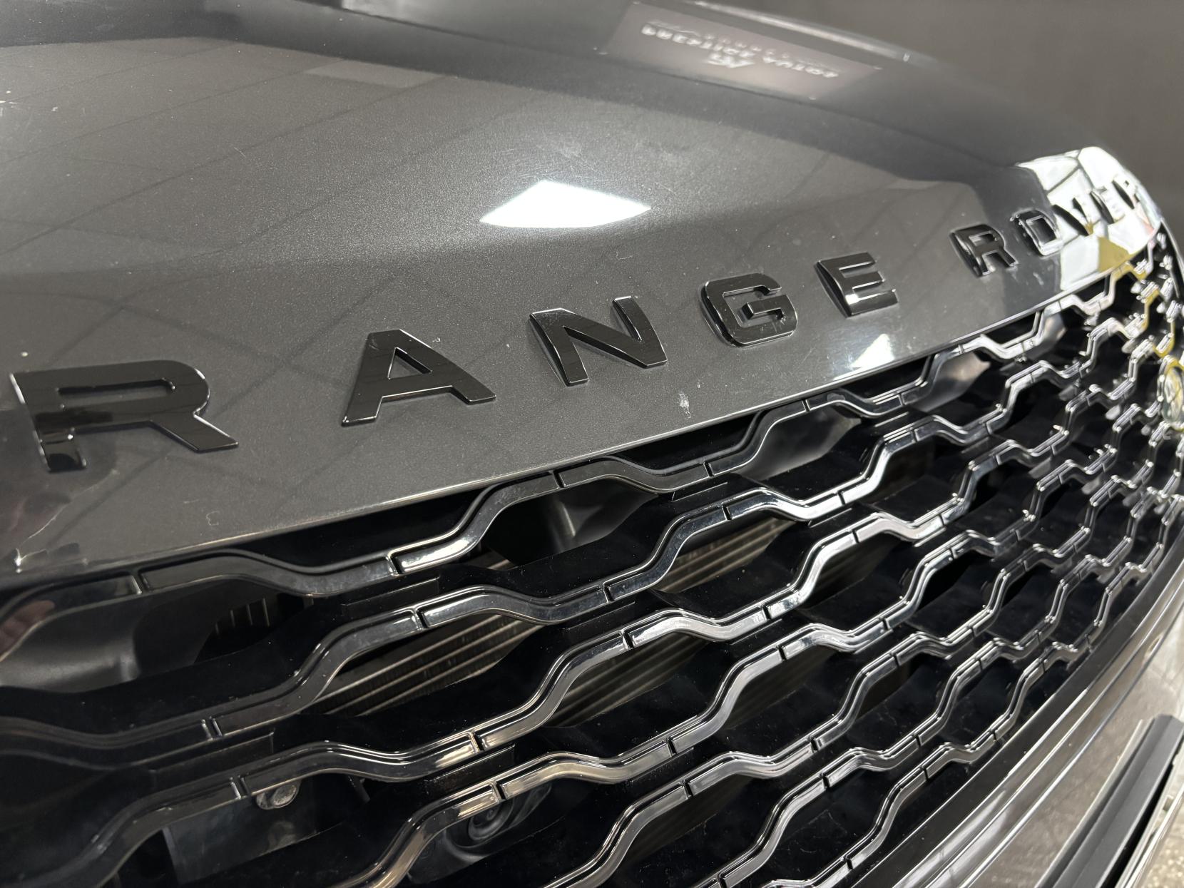 Land Rover Range Rover Velar 2.0 P300 R-Dynamic S SUV 5dr Petrol Auto 4WD Euro 6 (s/s) (300 ps)