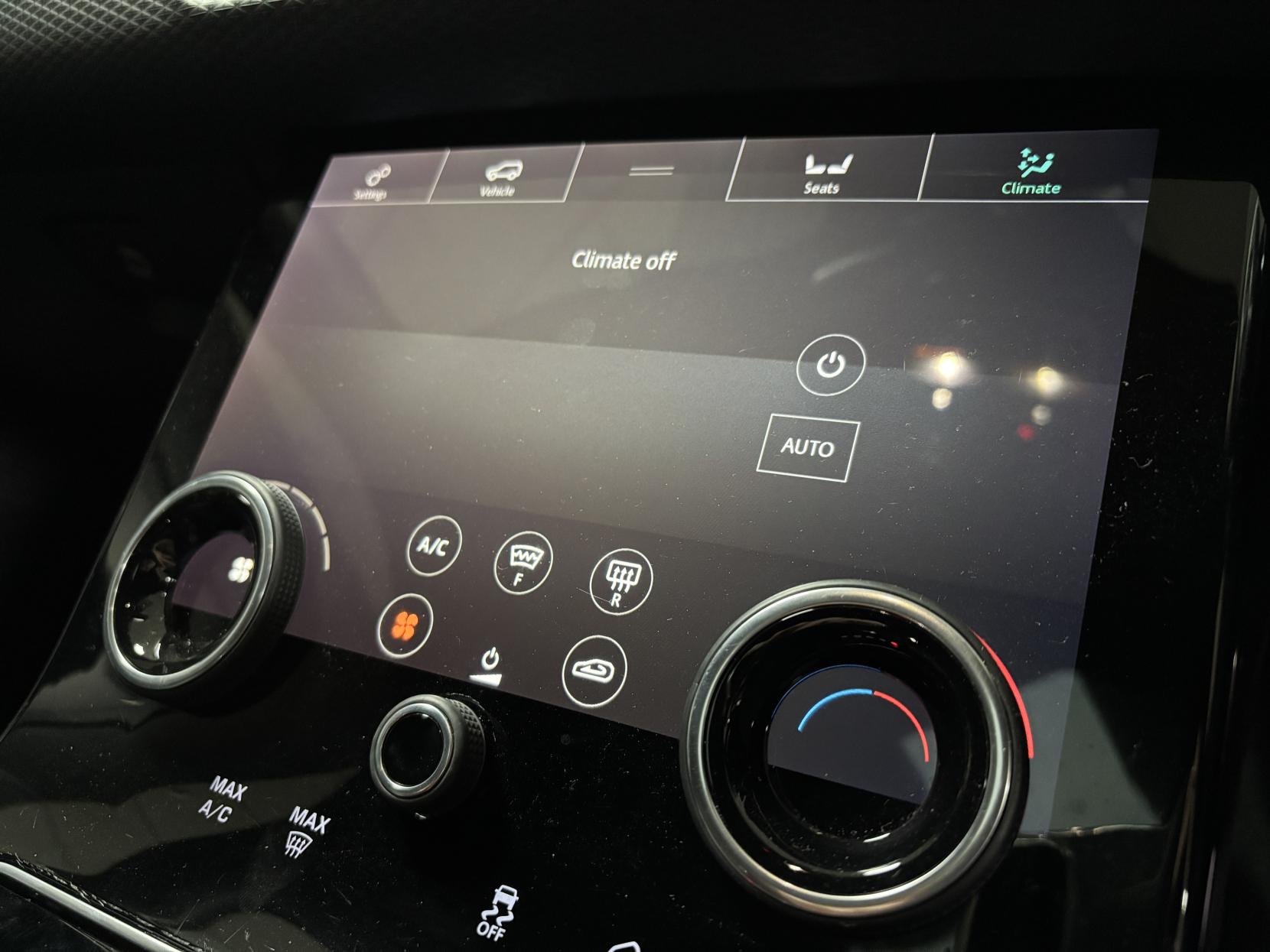 Land Rover Range Rover Velar 2.0 P300 R-Dynamic S SUV 5dr Petrol Auto 4WD Euro 6 (s/s) (300 ps)