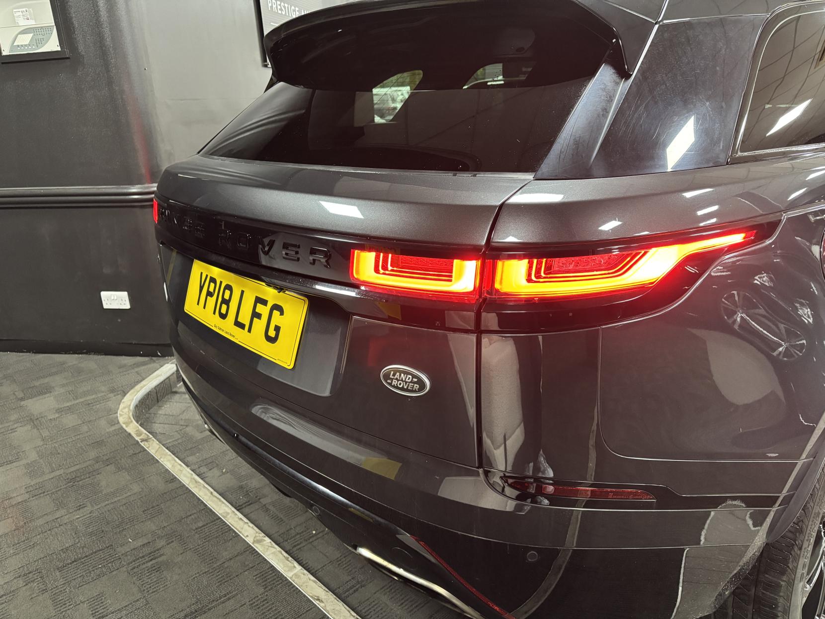 Land Rover Range Rover Velar 2.0 P300 R-Dynamic S SUV 5dr Petrol Auto 4WD Euro 6 (s/s) (300 ps)