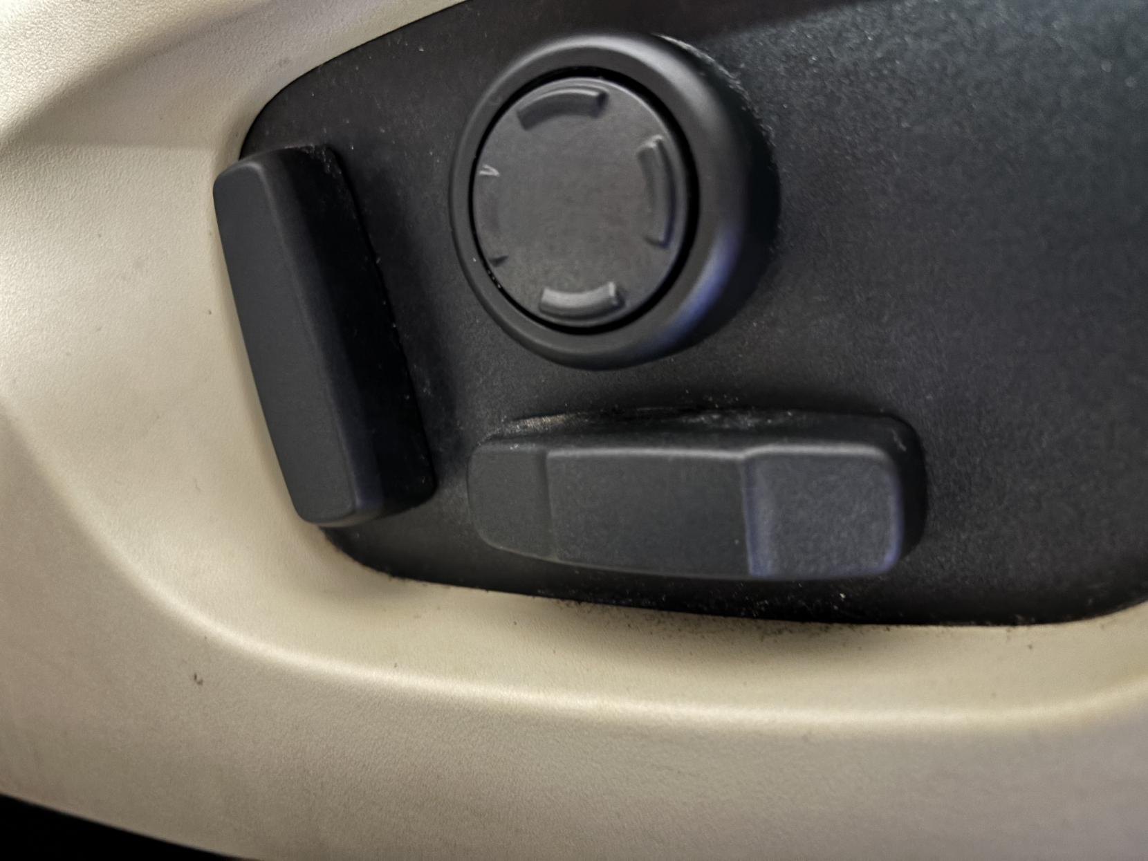 Land Rover Discovery Sport 2.0 TD4 HSE Luxury SUV 5dr Diesel Auto 4WD Euro 6 (s/s) (180 ps)