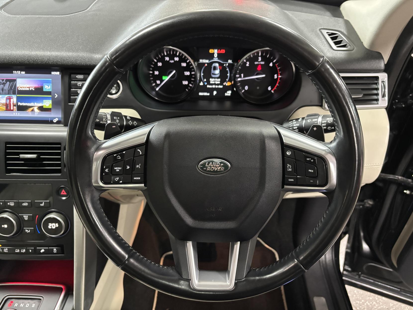 Land Rover Discovery Sport 2.0 TD4 HSE Luxury SUV 5dr Diesel Auto 4WD Euro 6 (s/s) (180 ps)