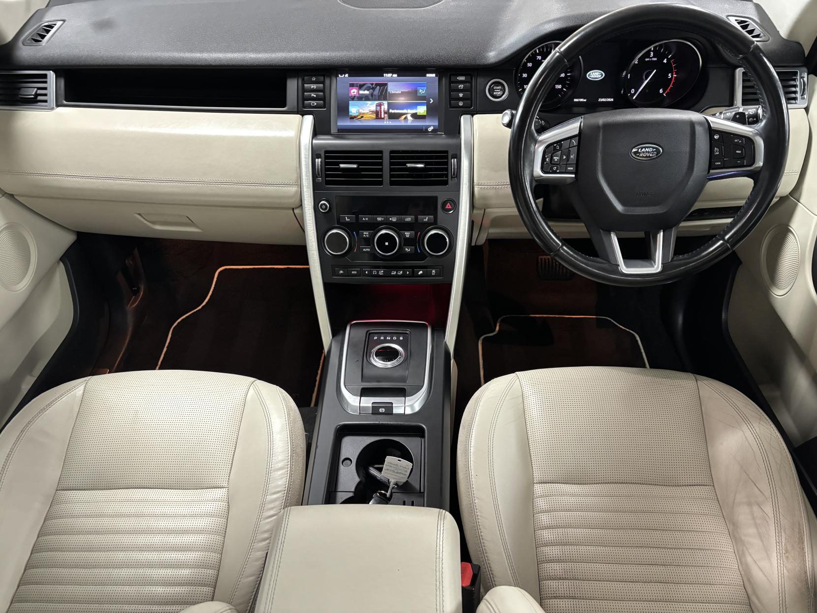 Land Rover Discovery Sport 2.0 TD4 HSE Luxury SUV 5dr Diesel Auto 4WD Euro 6 (s/s) (180 ps)