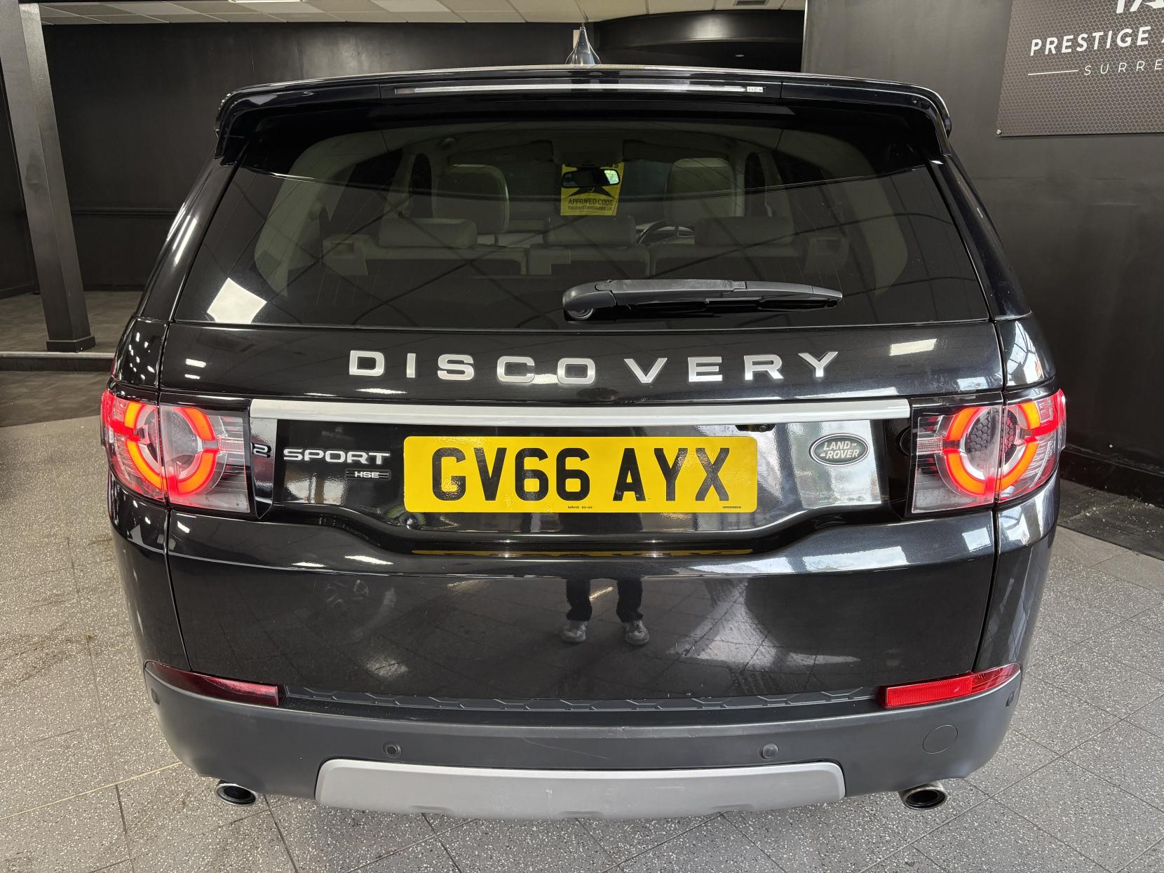 Land Rover Discovery Sport 2.0 TD4 HSE Luxury SUV 5dr Diesel Auto 4WD Euro 6 (s/s) (180 ps)