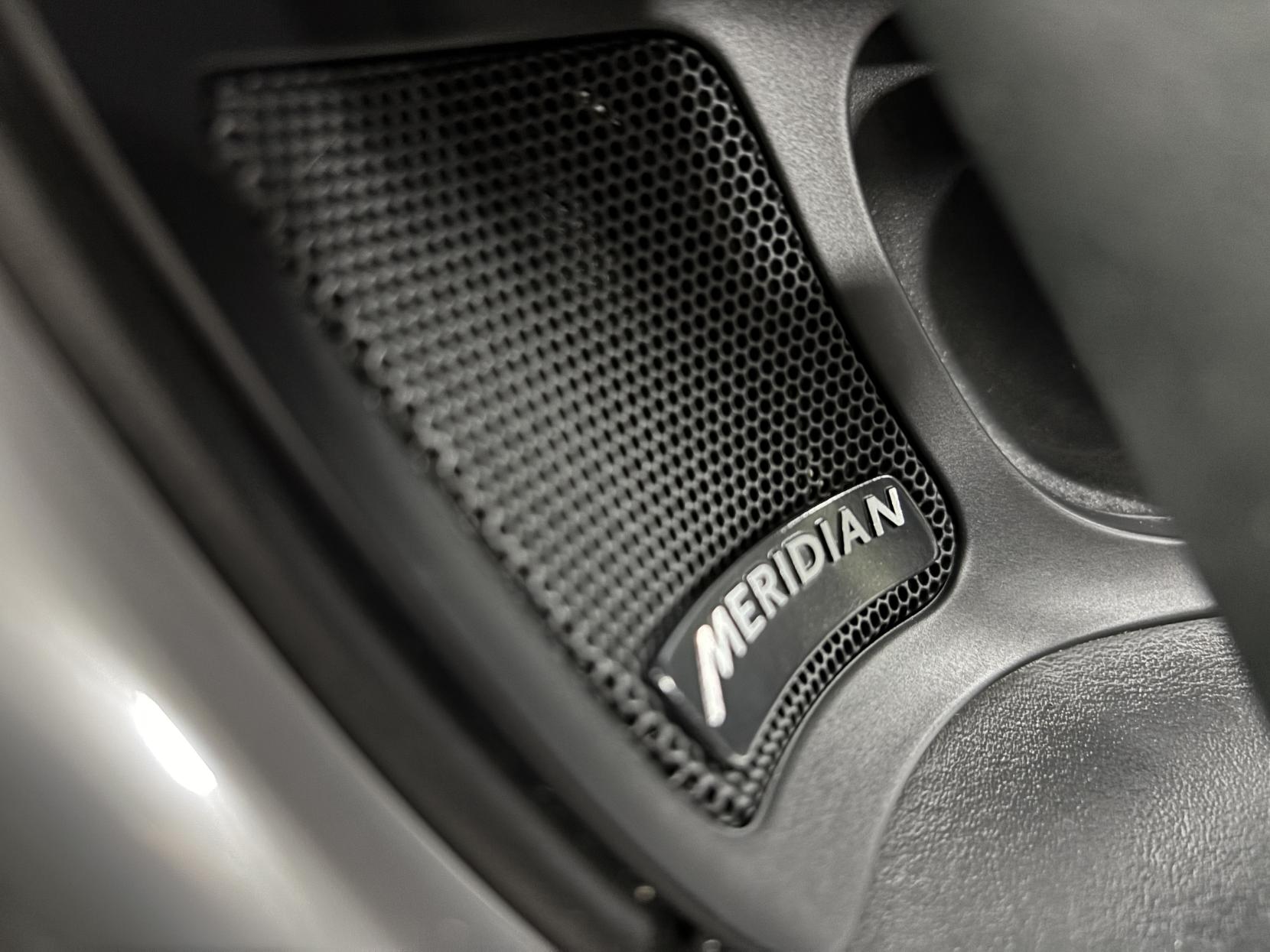 Land Rover Discovery Sport 2.0 TD4 HSE Luxury SUV 5dr Diesel Auto 4WD Euro 6 (s/s) (180 ps)