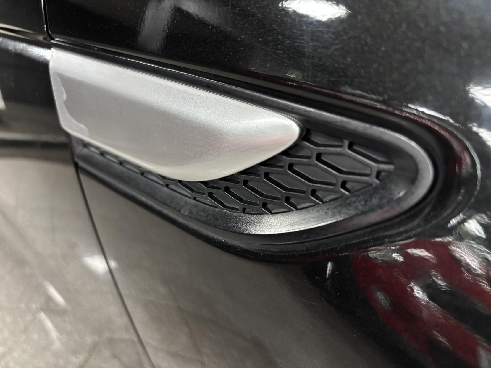 Land Rover Discovery Sport 2.0 TD4 HSE Luxury SUV 5dr Diesel Auto 4WD Euro 6 (s/s) (180 ps)