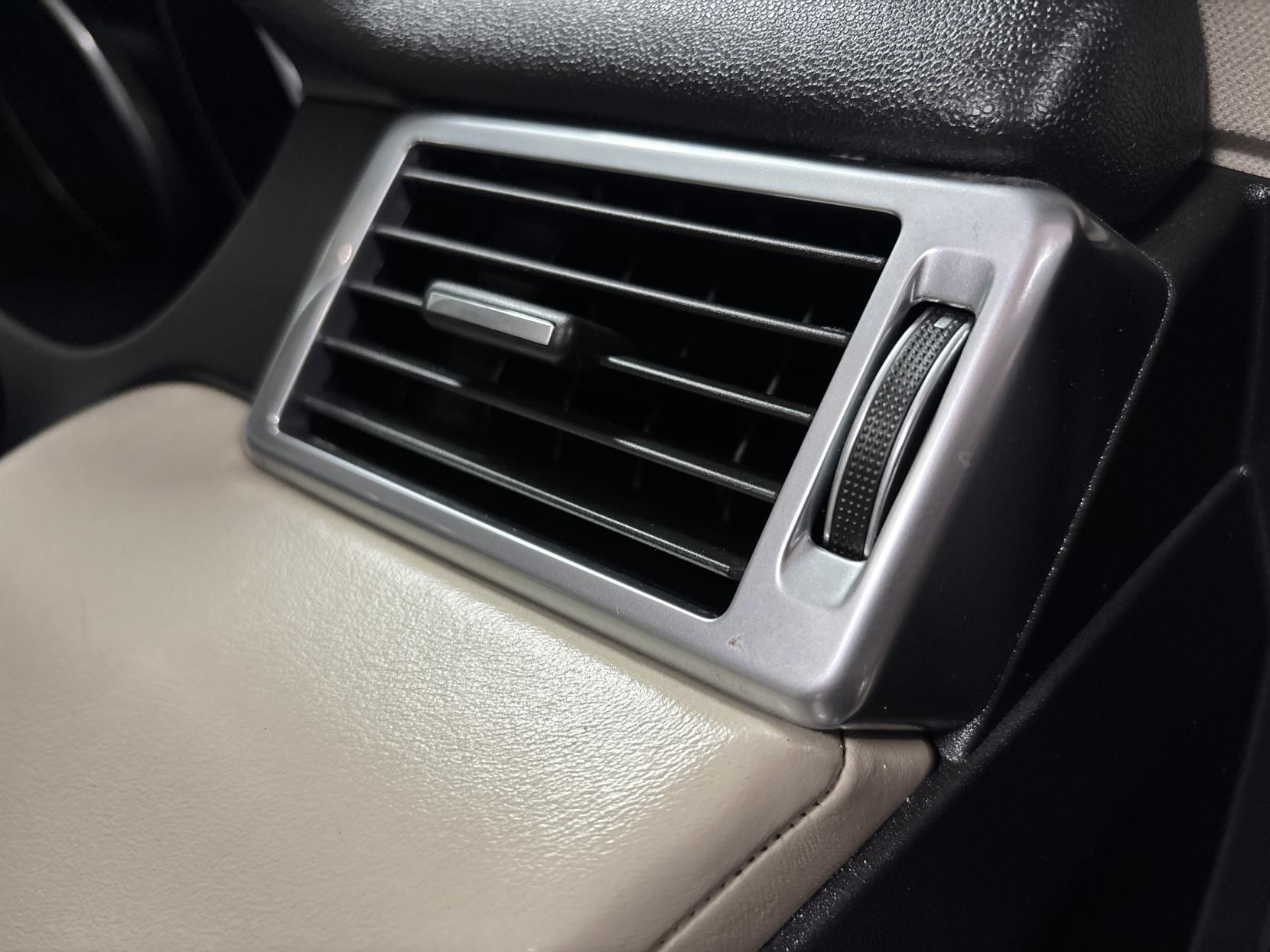 Land Rover Discovery Sport 2.0 TD4 HSE Luxury SUV 5dr Diesel Auto 4WD Euro 6 (s/s) (180 ps)