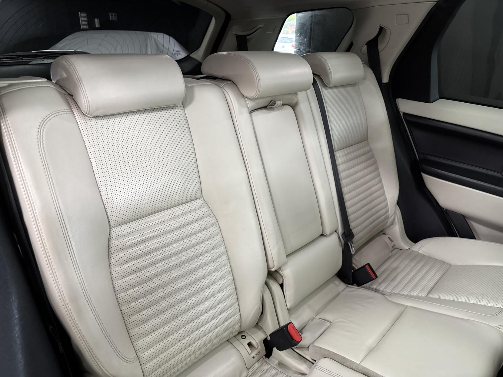 Land Rover Discovery Sport 2.0 TD4 HSE Luxury SUV 5dr Diesel Auto 4WD Euro 6 (s/s) (180 ps)