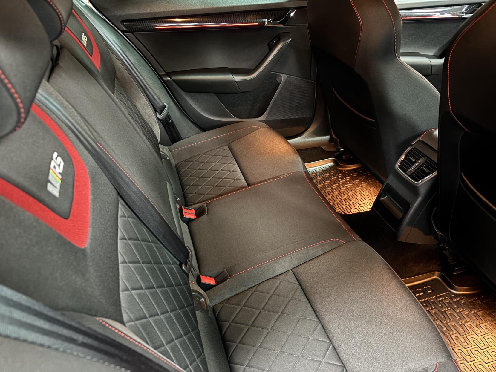 Skoda Octavia 2.0 TSI GPF vRS Hatchback 5dr Petrol DSG Euro 6 (s/s) (245 ps)