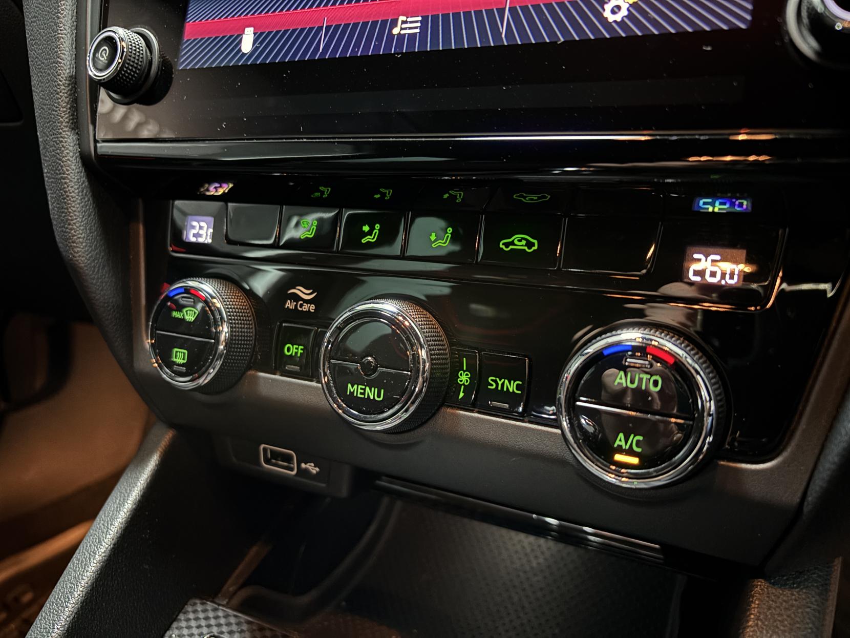 Skoda Octavia 2.0 TSI GPF vRS Hatchback 5dr Petrol DSG Euro 6 (s/s) (245 ps)