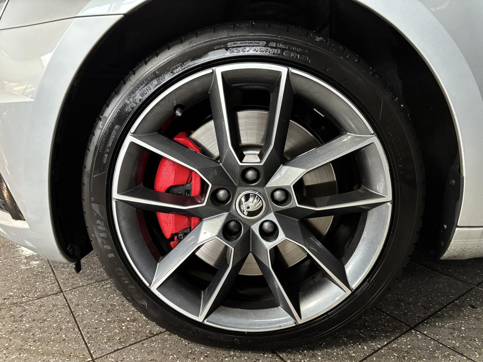 Skoda Octavia 2.0 TSI GPF vRS Hatchback 5dr Petrol DSG Euro 6 (s/s) (245 ps)