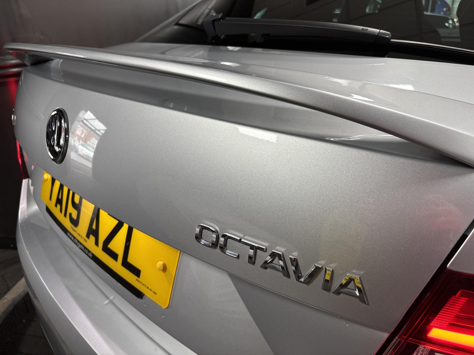 Skoda Octavia 2.0 TSI GPF vRS Hatchback 5dr Petrol DSG Euro 6 (s/s) (245 ps)