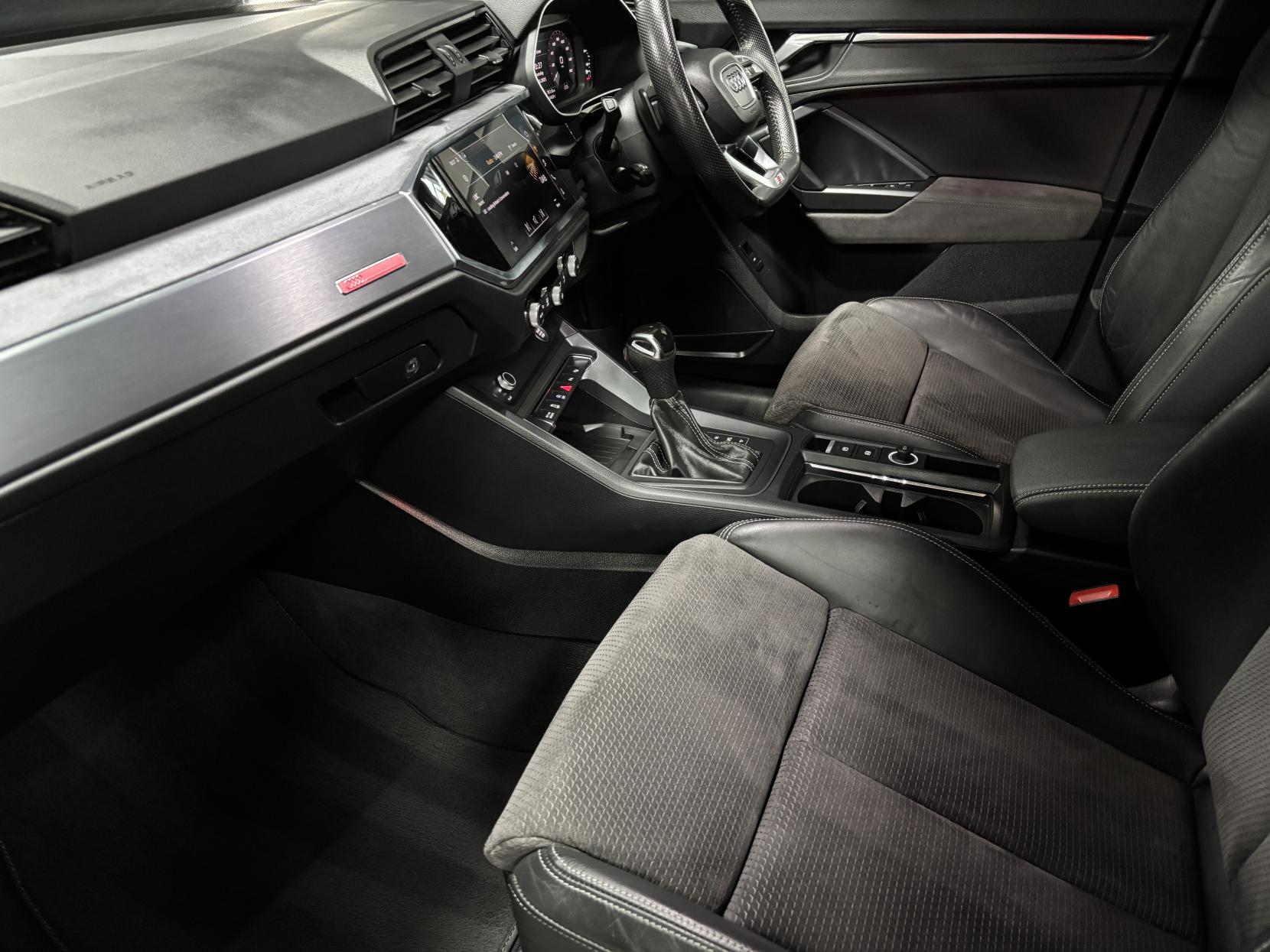 Audi Q3 1.5 TFSI CoD 35 Vorsprung SUV 5dr Petrol S Tronic Euro 6 (s/s) (150 ps)