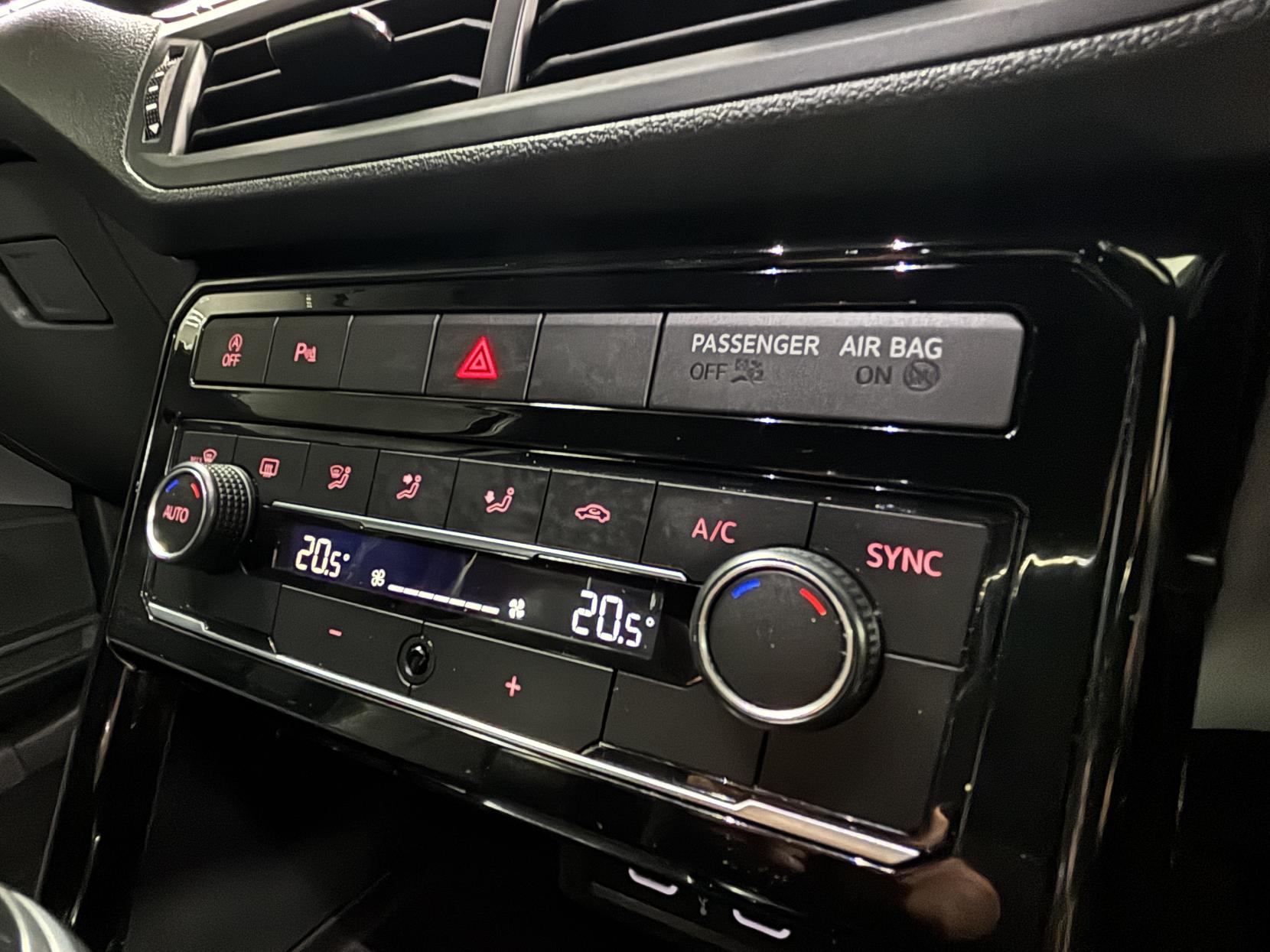 Volkswagen T-Cross 1.0 TSI R-Line SUV 5dr Petrol DSG Euro 6 (s/s) (110 ps)