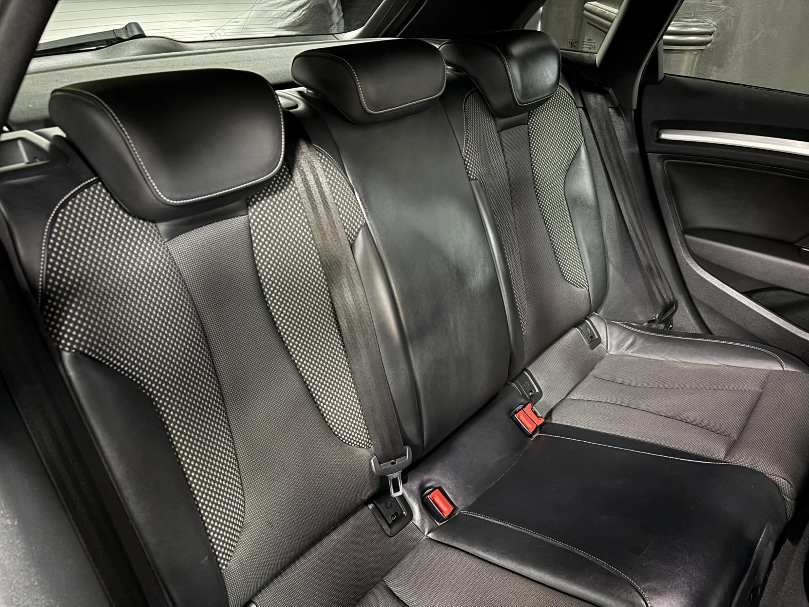 Audi A3 1.4 TFSI CoD S line Sportback 5dr Petrol Manual Euro 6 (s/s) (150 ps)