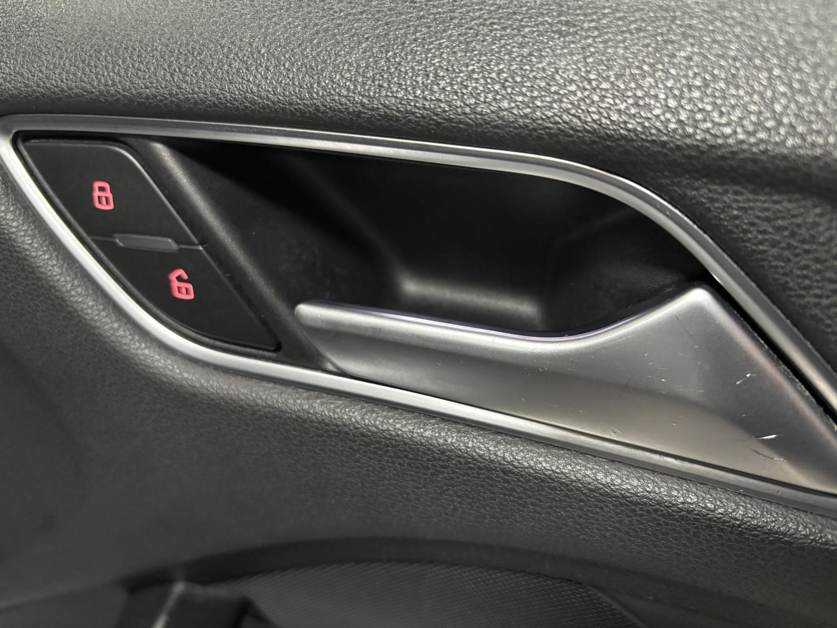 Audi A3 1.4 TFSI CoD S line Sportback 5dr Petrol Manual Euro 6 (s/s) (150 ps)