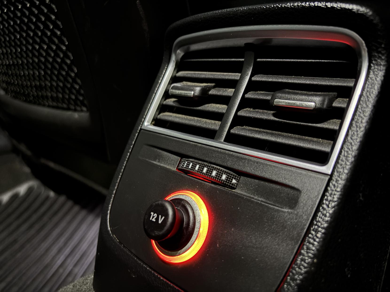 Audi A3 1.4 TFSI CoD S line Sportback 5dr Petrol Manual Euro 6 (s/s) (150 ps)