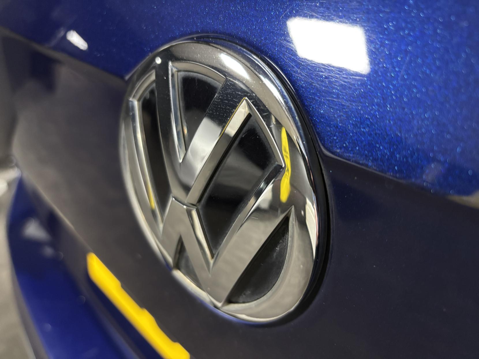 Volkswagen Tiguan 2.0 TDI BlueMotion Tech R-Line SUV 5dr Diesel DSG 4Motion Euro 6 (s/s) (150 ps)