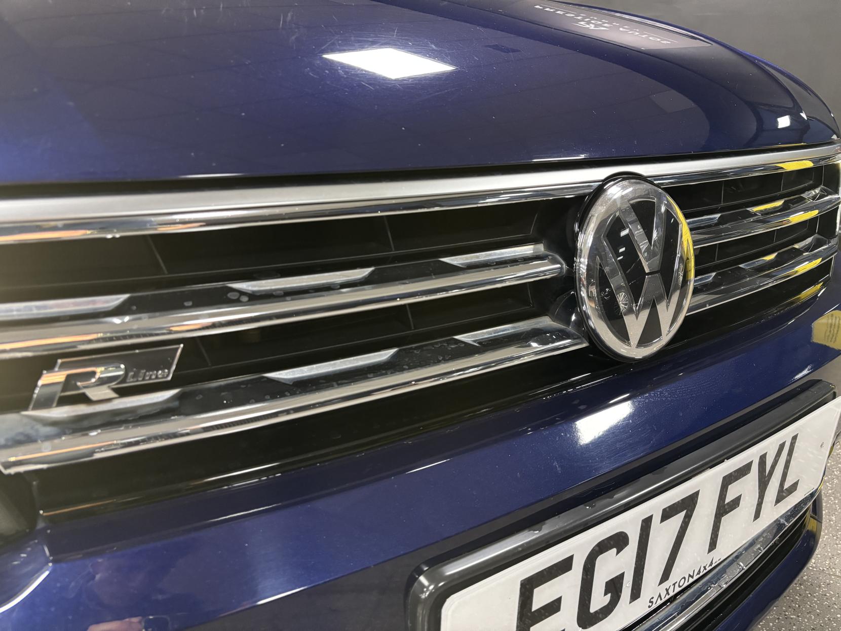 Volkswagen Tiguan 2.0 TDI BlueMotion Tech R-Line SUV 5dr Diesel DSG 4Motion Euro 6 (s/s) (150 ps)