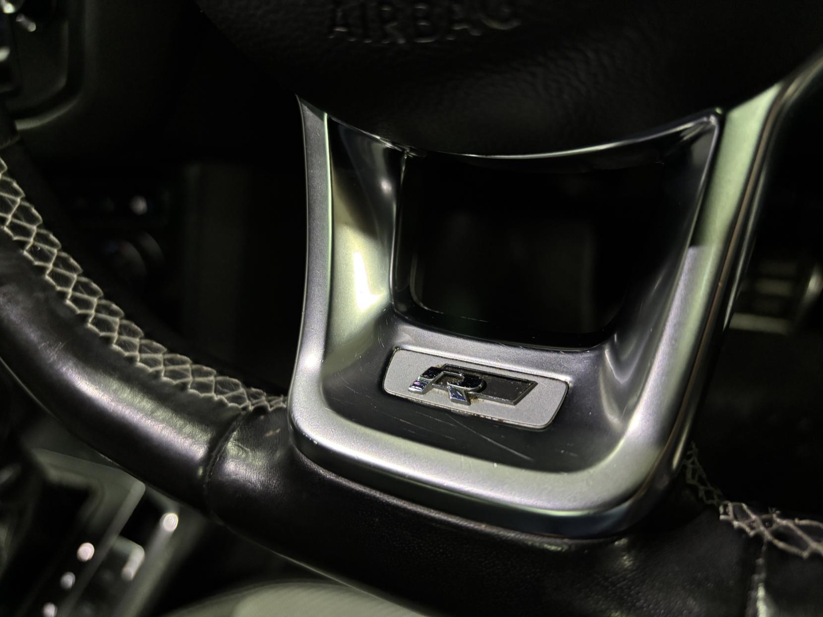 Volkswagen Tiguan 2.0 TDI BlueMotion Tech R-Line SUV 5dr Diesel DSG 4Motion Euro 6 (s/s) (150 ps)