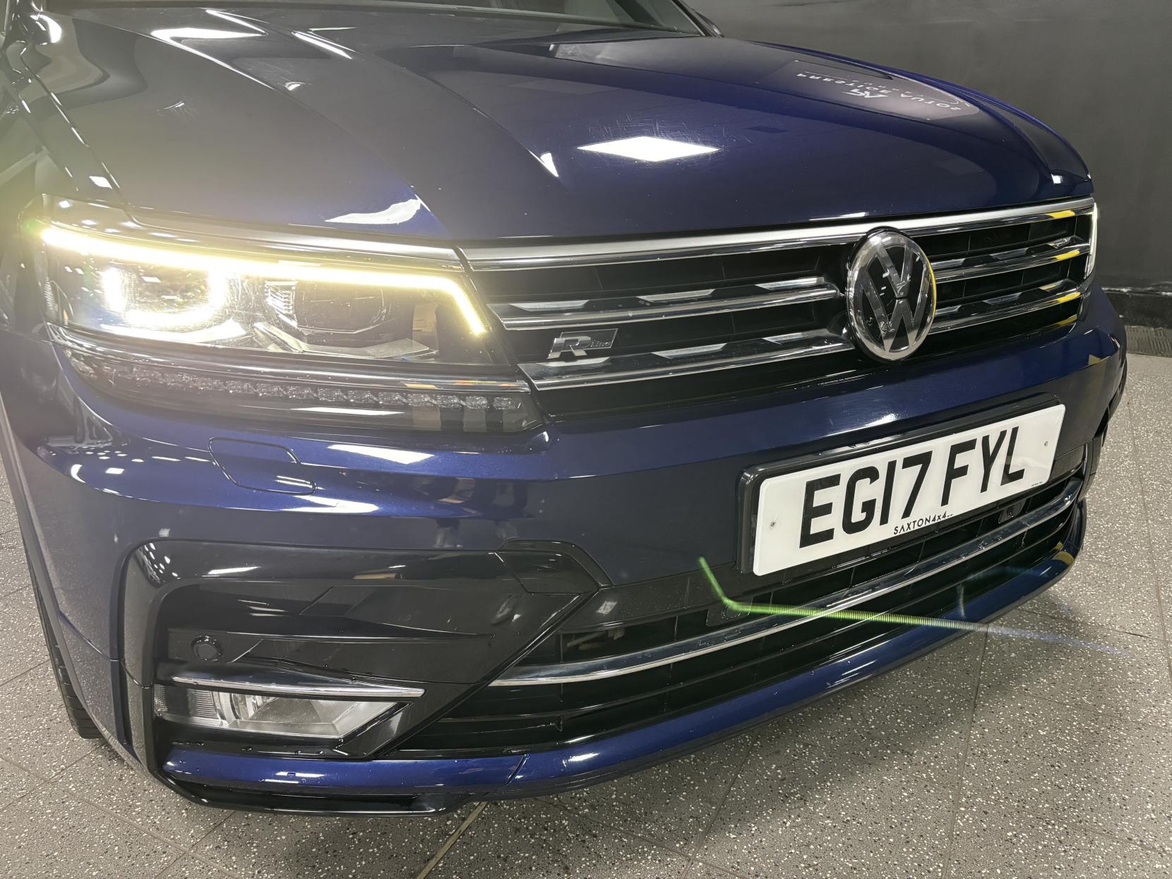 Volkswagen Tiguan 2.0 TDI BlueMotion Tech R-Line SUV 5dr Diesel DSG 4Motion Euro 6 (s/s) (150 ps)