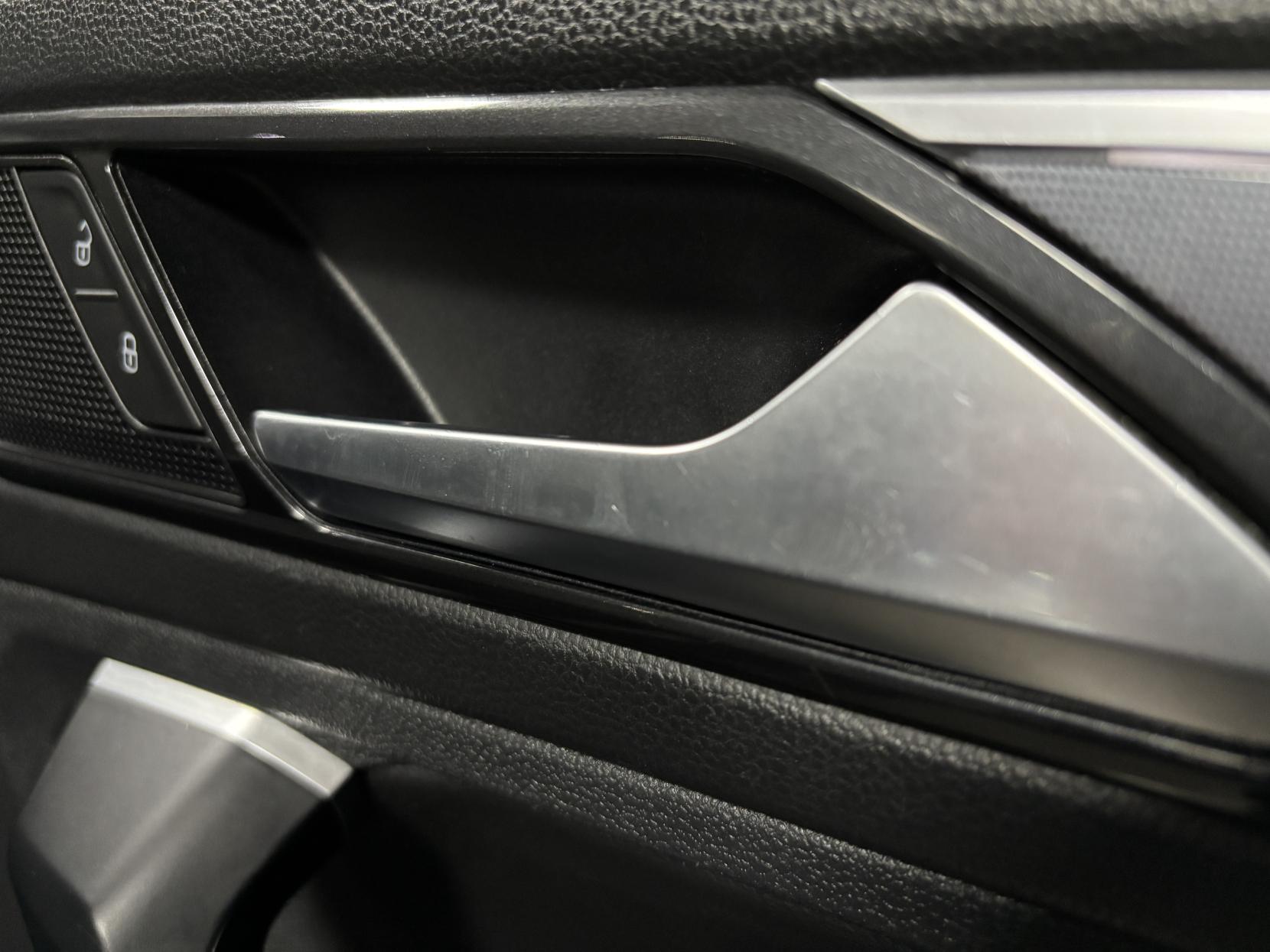 Volkswagen Tiguan 2.0 TDI BlueMotion Tech R-Line SUV 5dr Diesel DSG 4Motion Euro 6 (s/s) (150 ps)