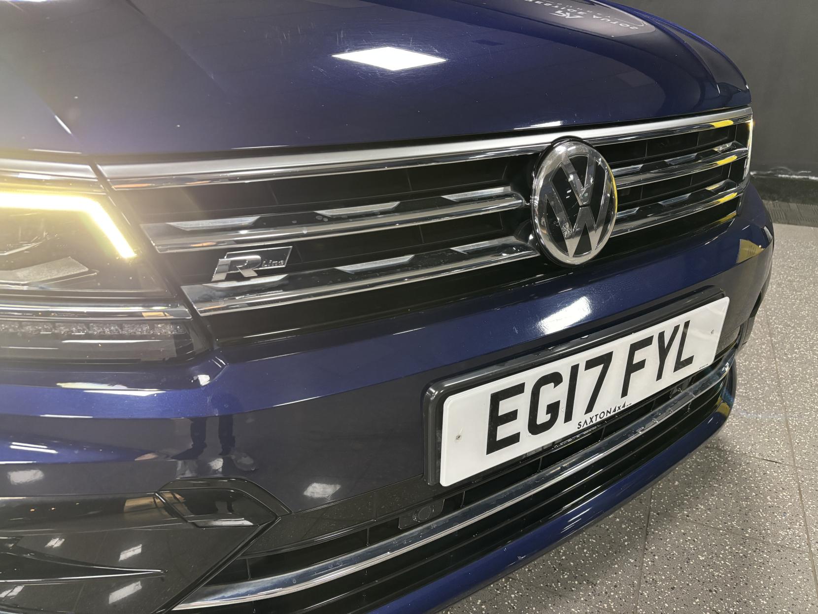 Volkswagen Tiguan 2.0 TDI BlueMotion Tech R-Line SUV 5dr Diesel DSG 4Motion Euro 6 (s/s) (150 ps)