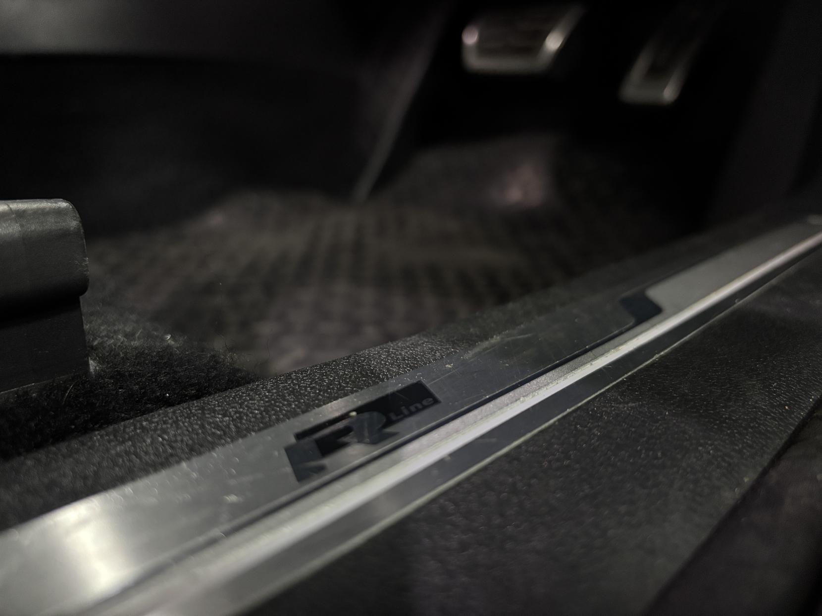 Volkswagen Tiguan 2.0 TDI BlueMotion Tech R-Line SUV 5dr Diesel DSG 4Motion Euro 6 (s/s) (150 ps)