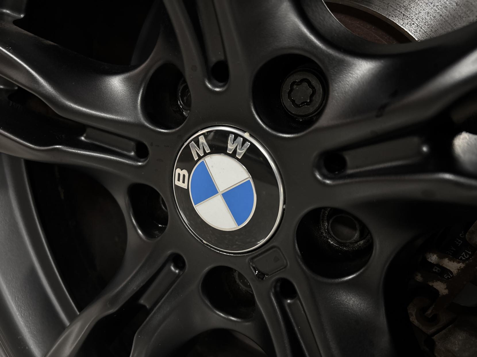 BMW 3 Series 2.0 330e 7.6kWh M Sport Saloon 4dr Petrol Plug-in Hybrid Auto Euro 6 (s/s) (252 ps)