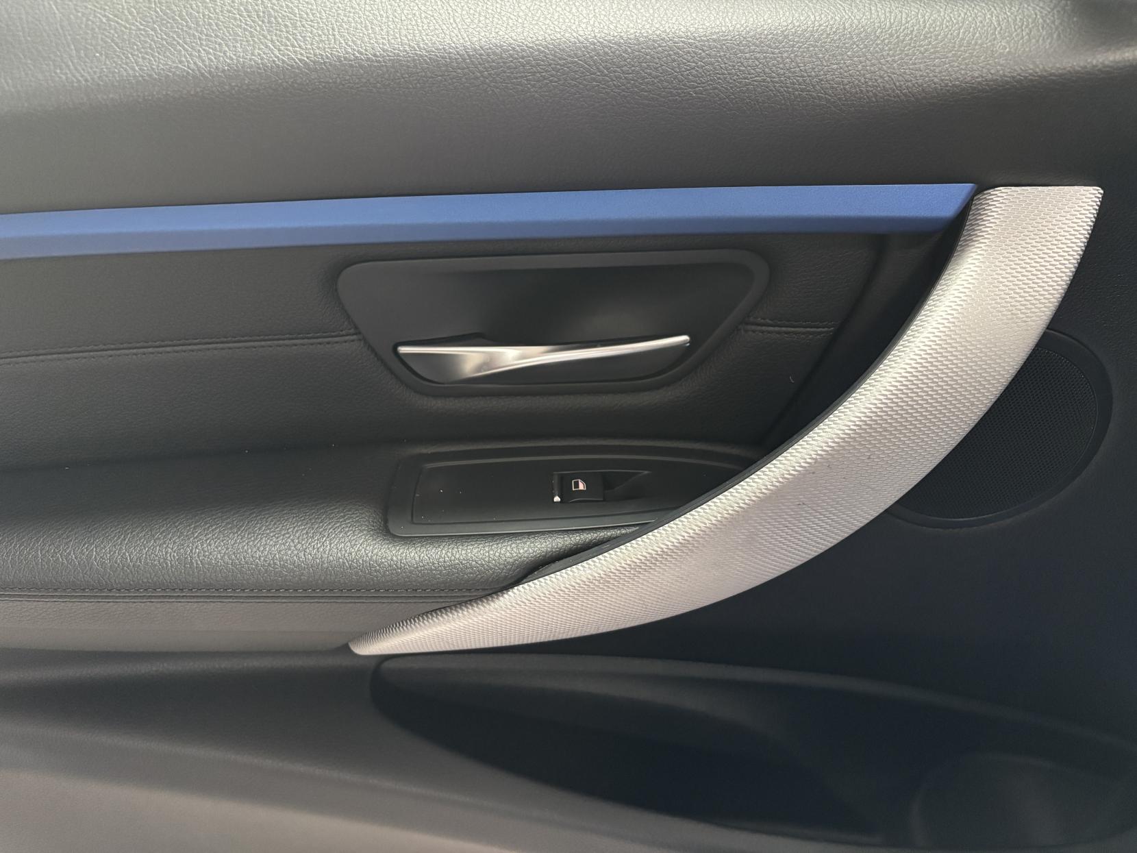 BMW 3 Series 2.0 330e 7.6kWh M Sport Saloon 4dr Petrol Plug-in Hybrid Auto Euro 6 (s/s) (252 ps)