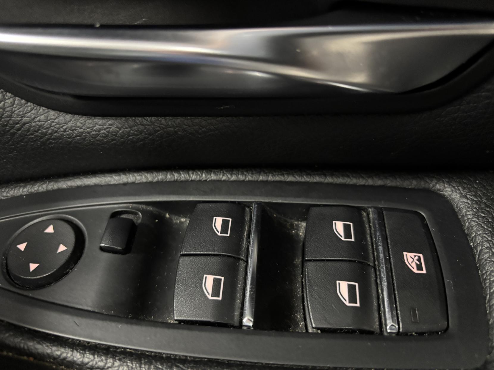 BMW 3 Series 2.0 330e 7.6kWh M Sport Saloon 4dr Petrol Plug-in Hybrid Auto Euro 6 (s/s) (252 ps)