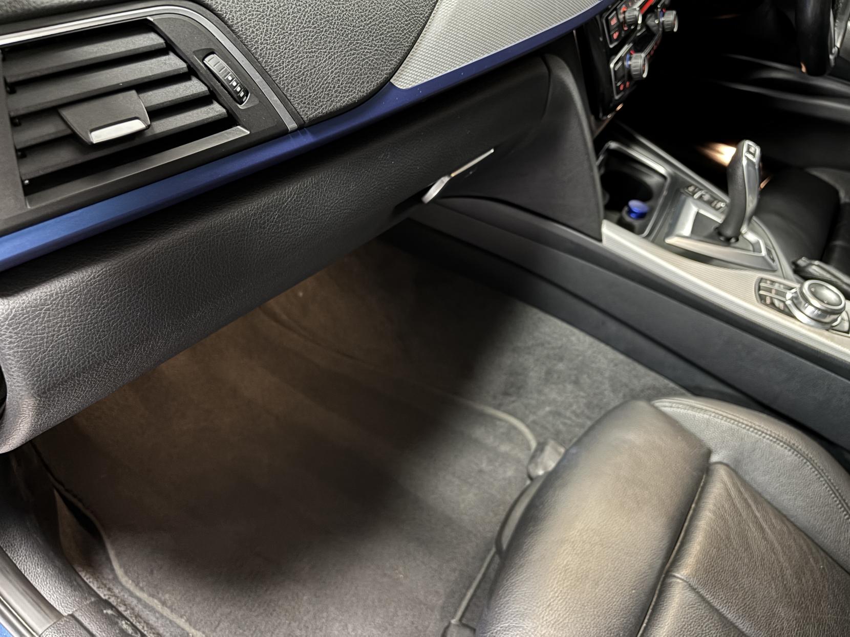 BMW 3 Series 2.0 330e 7.6kWh M Sport Saloon 4dr Petrol Plug-in Hybrid Auto Euro 6 (s/s) (252 ps)