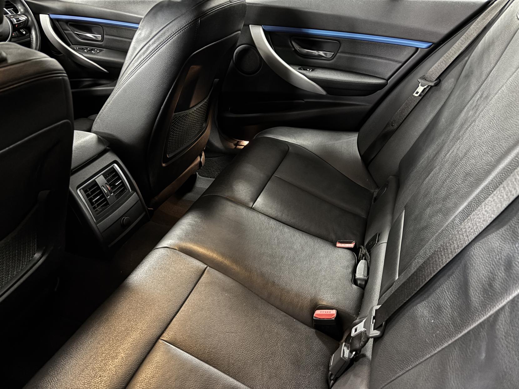 BMW 3 Series 2.0 330e 7.6kWh M Sport Saloon 4dr Petrol Plug-in Hybrid Auto Euro 6 (s/s) (252 ps)