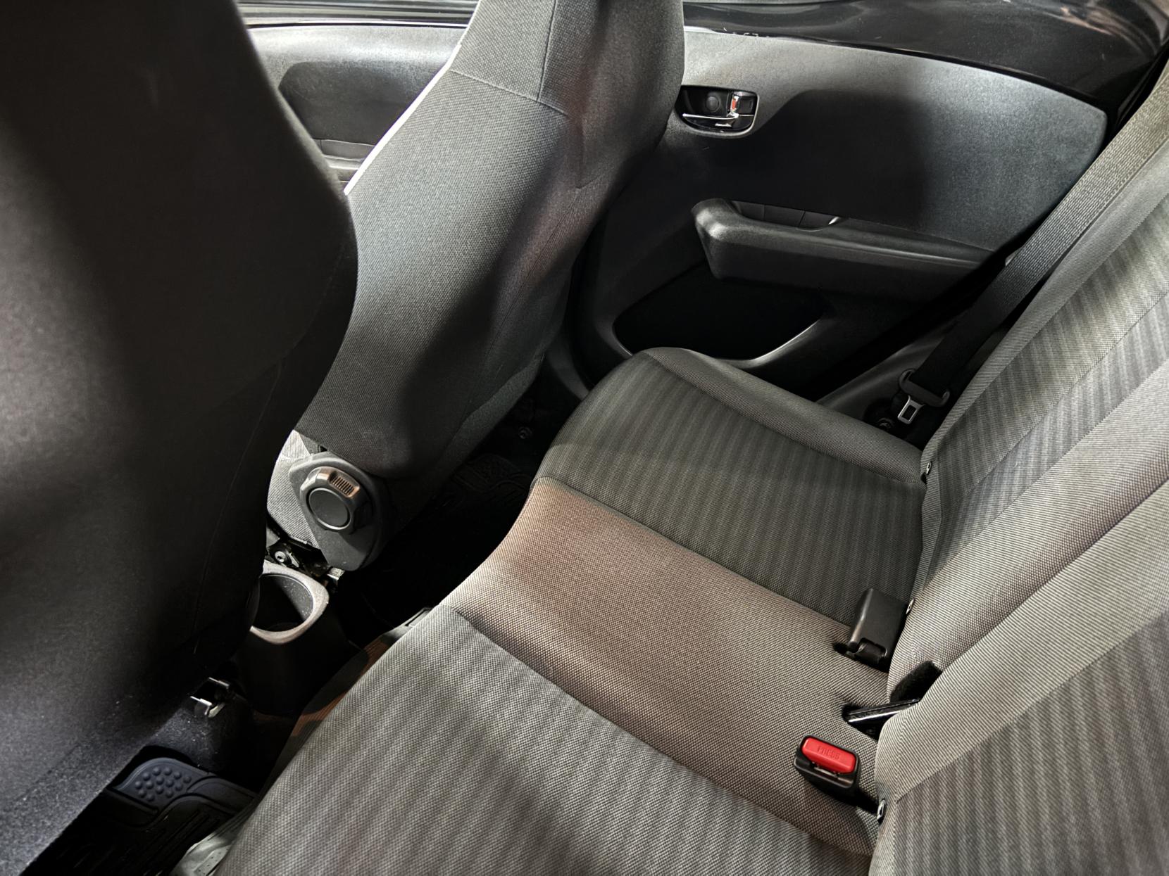 Toyota AYGO 1.0 VVT-i x-trend Funroof 5dr Petrol x-shift Euro 6 (71 ps)