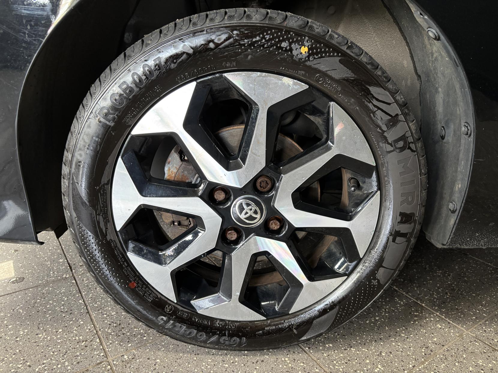 Toyota AYGO 1.0 VVT-i x-trend Funroof 5dr Petrol x-shift Euro 6 (71 ps)